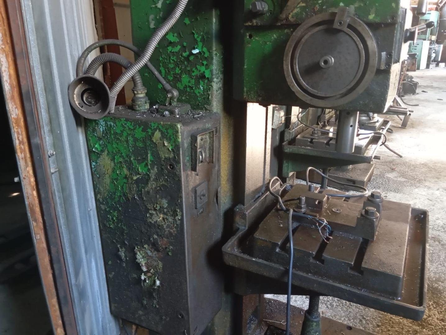 Станок вертикально-сверлильный 2Н135, инв.005